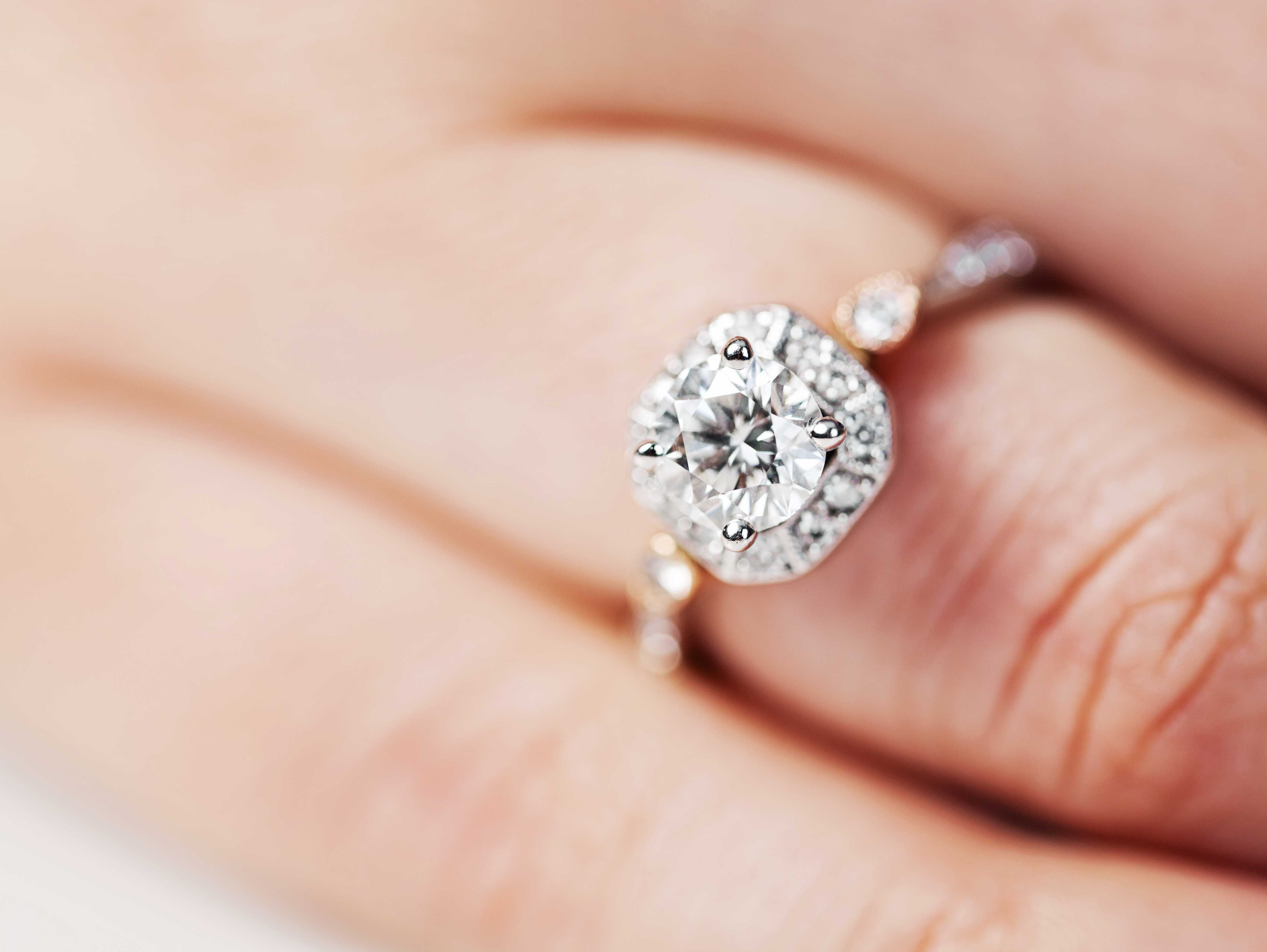 Four Types of Stunning Engagement Rings You Need to Know