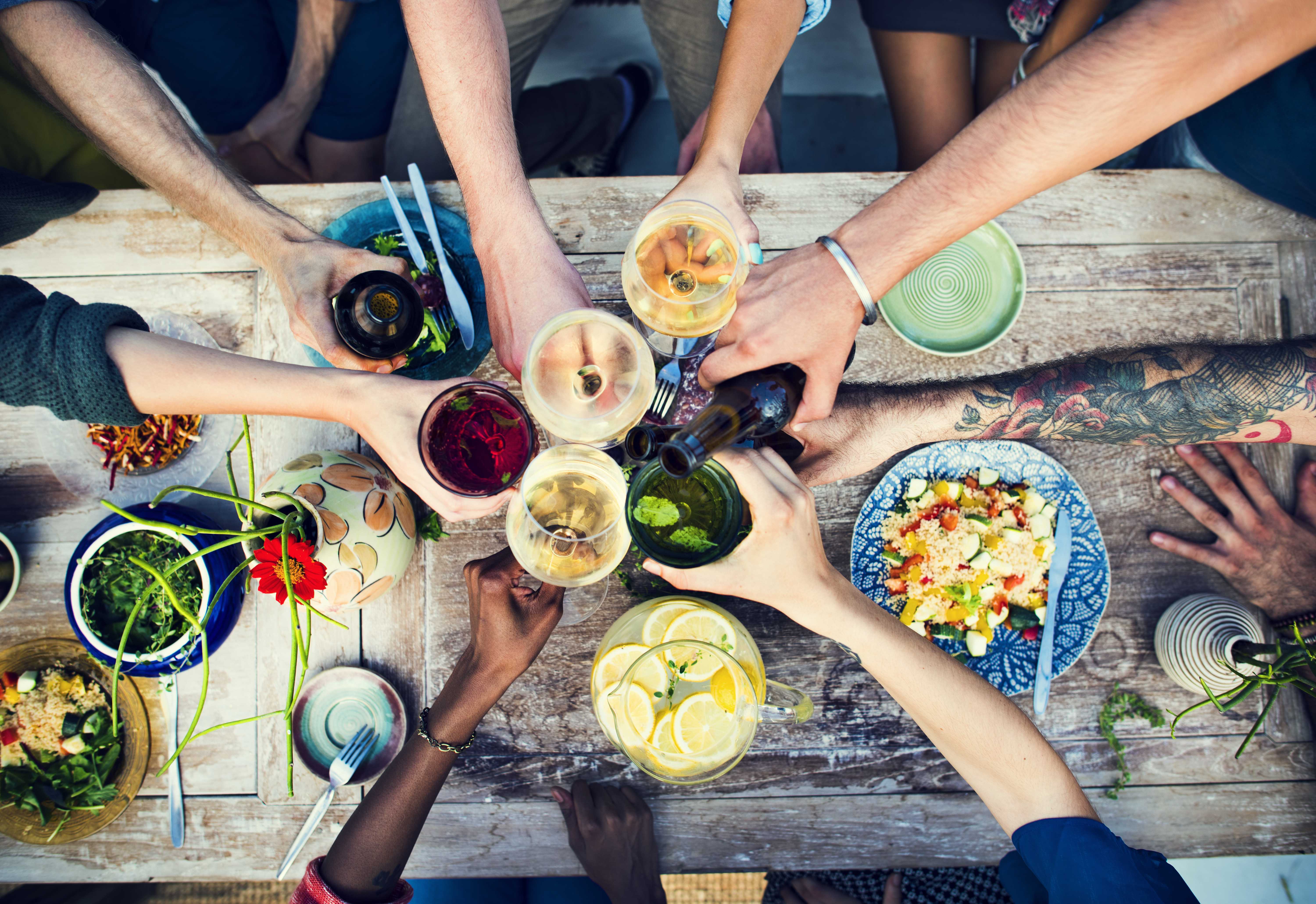 Grab the Grub: Choosing the Right Food for Your Party