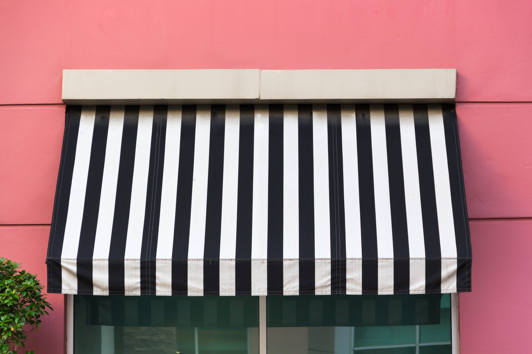 The Different Kinds of Awnings
