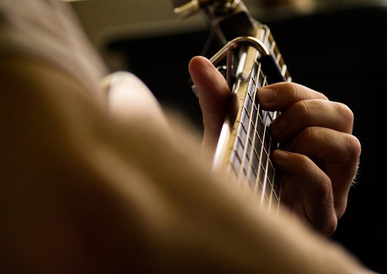 6 Guitar Practice Tips For Busy Adults
